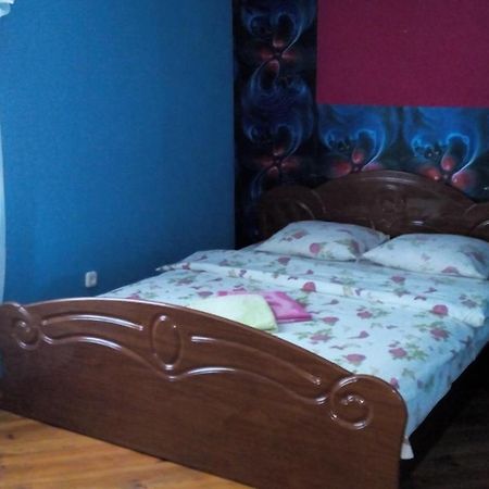 "Центр Ж/Д" Apartamento Rivne Exterior foto