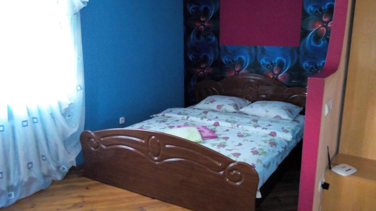 "Центр Ж/Д" Apartamento Rivne Exterior foto