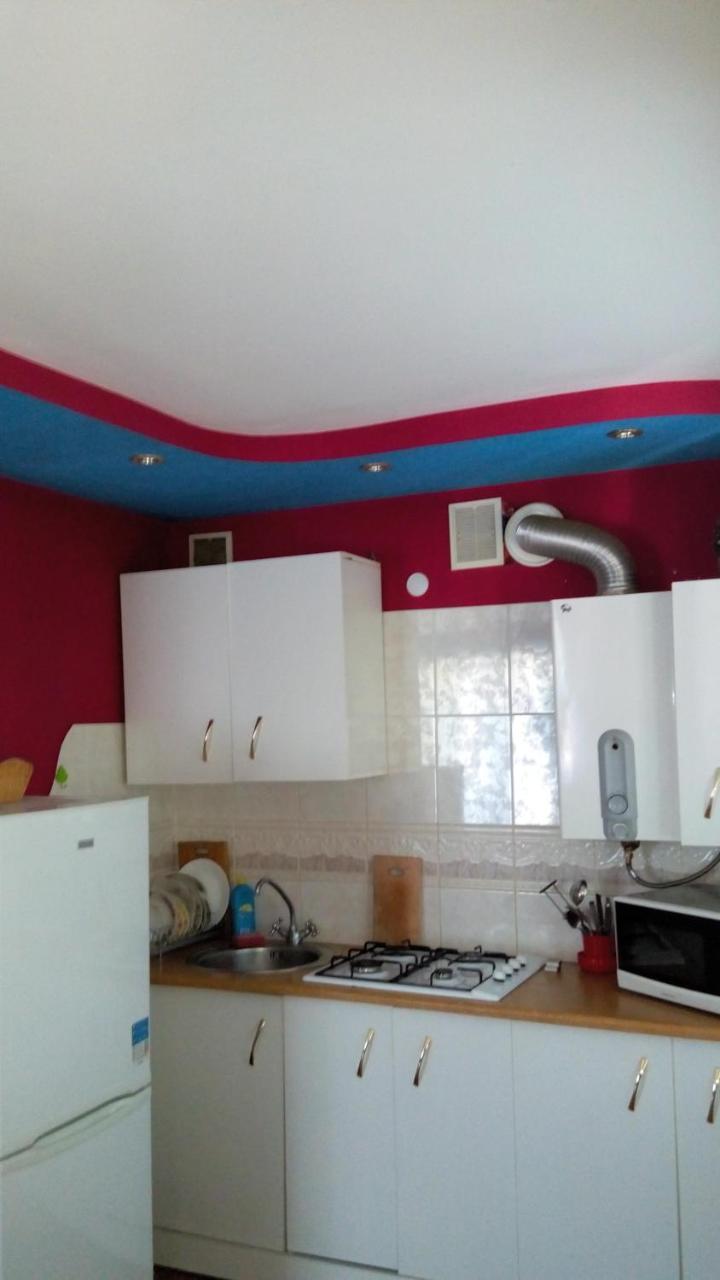 "Центр Ж/Д" Apartamento Rivne Exterior foto