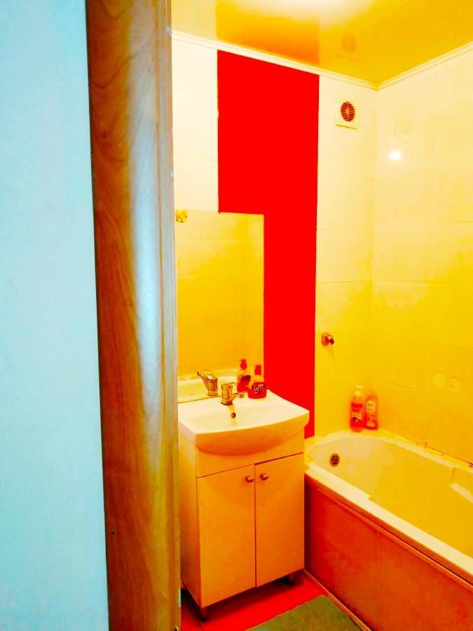 "Центр Ж/Д" Apartamento Rivne Exterior foto